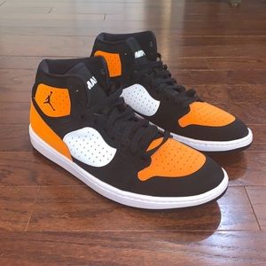 Jordan Shattered Backboard Jumpmans - NWT